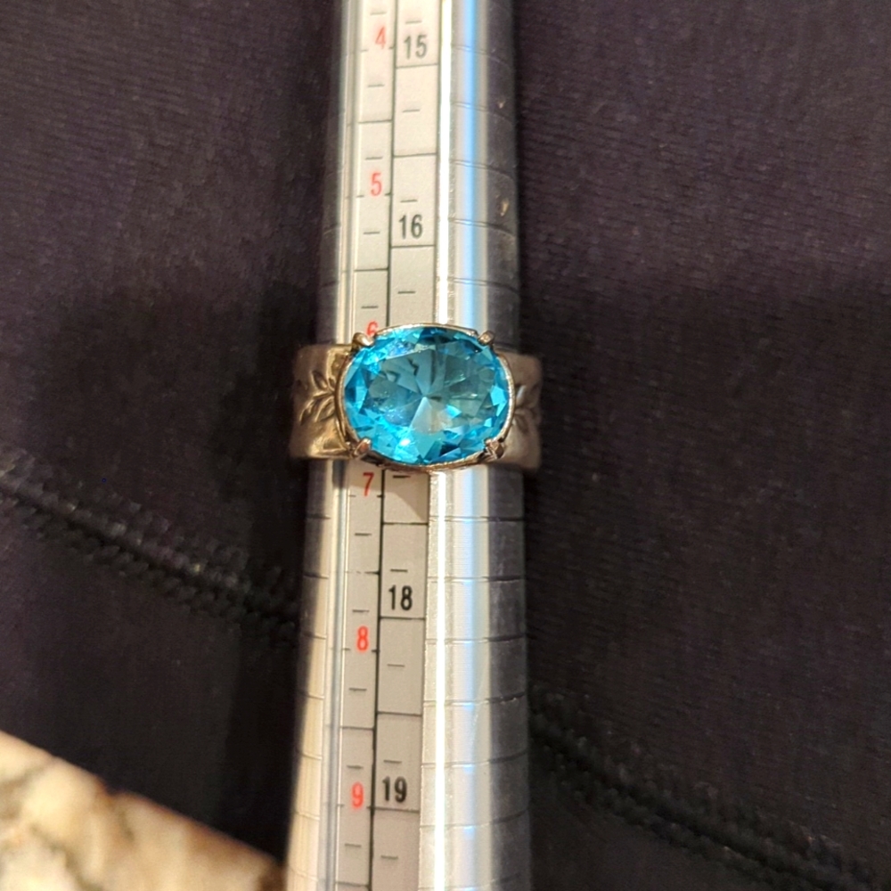 Sterling ring. Size 6